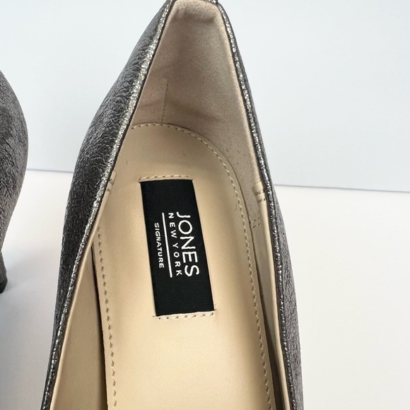 Jones New York Signature Silver Metallic Pointed Toe DIANA Heels Size 7.5M - Picture 5 of 12